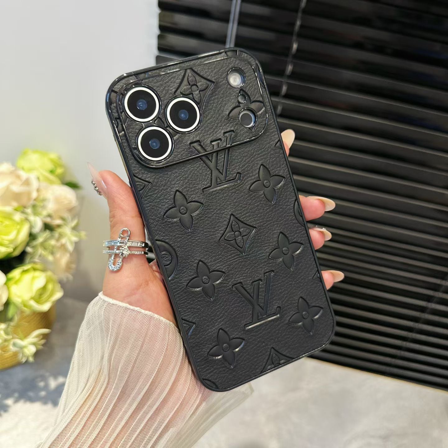 Lv Luxury Phone Case For iPhone 17/ 16 / 15 / 14