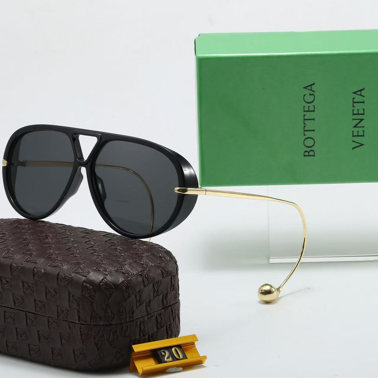 5 color fashion  letter temple polarized sunglasses